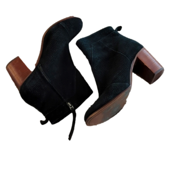 Toms Shoes - Toms Lunata Womens Black Suede Leather Block Heel Ankle Booties Zip Size 10